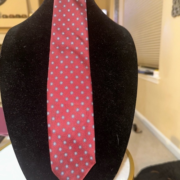 Robert Talbott Hand-Sewn Silk Tie Red Polka Dot - Picture 2 of 8